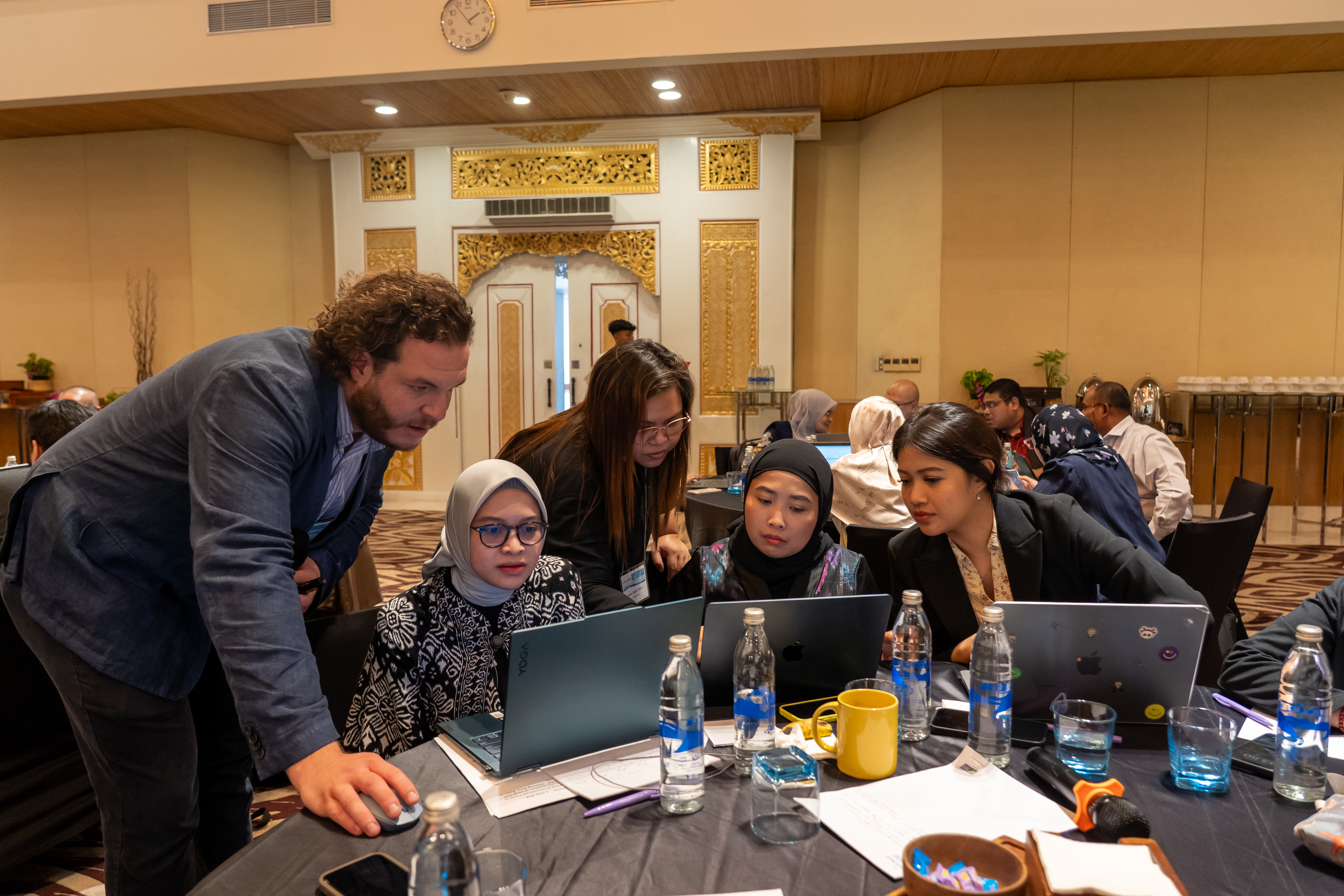 Mr. Brecht D’Haeyer of FutureWater with national and local government representatives from Indonesia and the Philippines